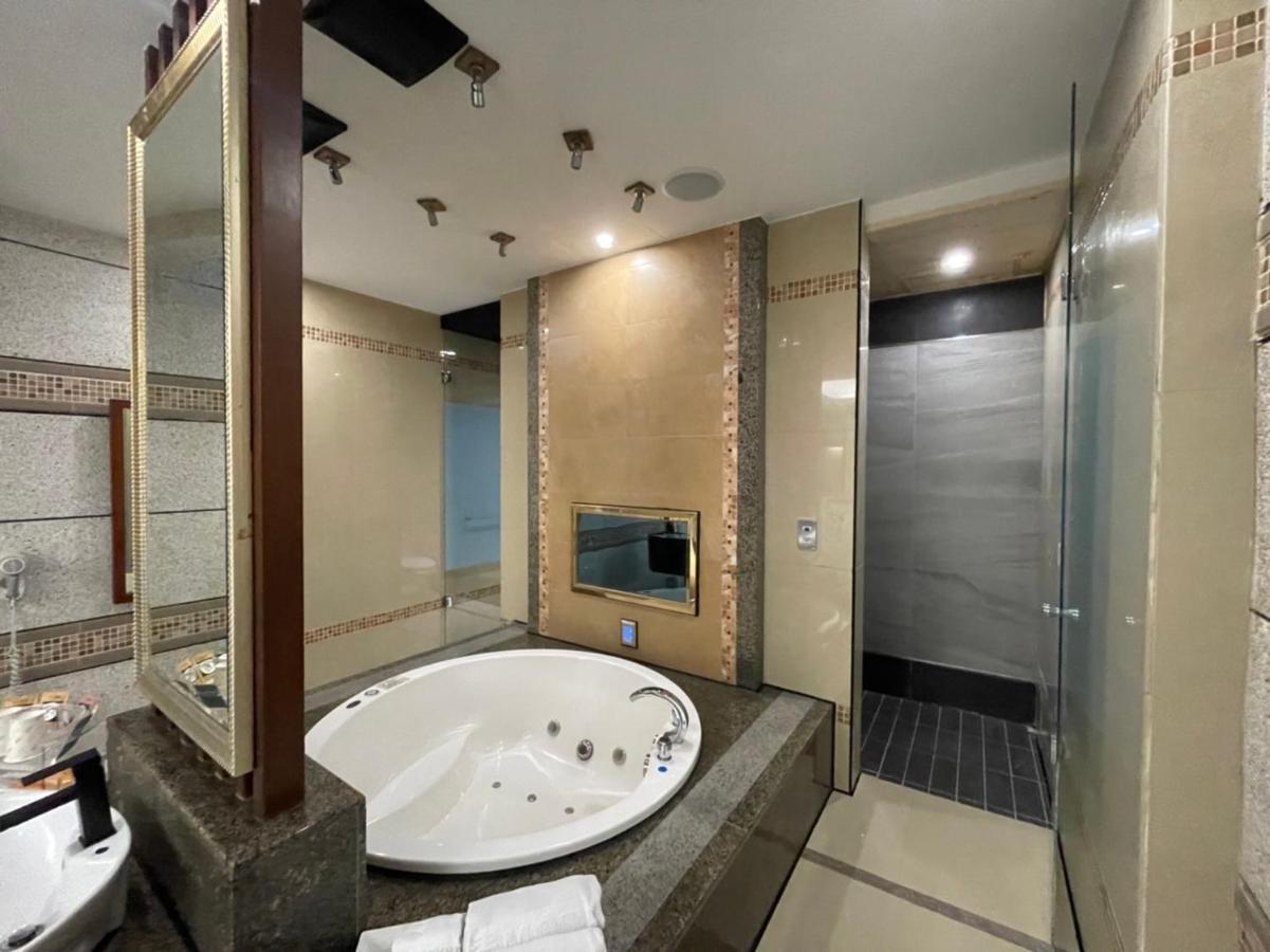 Minimalist Fashion Motel Taoyuan Exterior foto